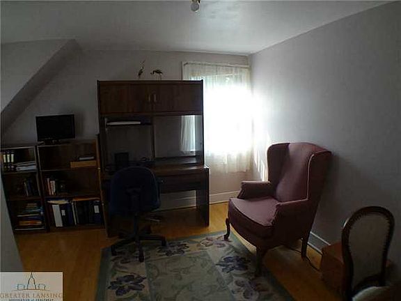 5th image of 439 Everett Dr