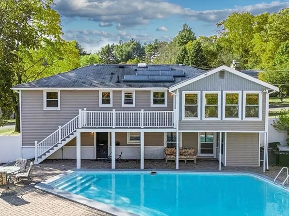 41 Briarwood Rd, Framingham, MA 01701