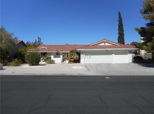 8904 Pesaro Dr, Las Vegas, NV 89117
