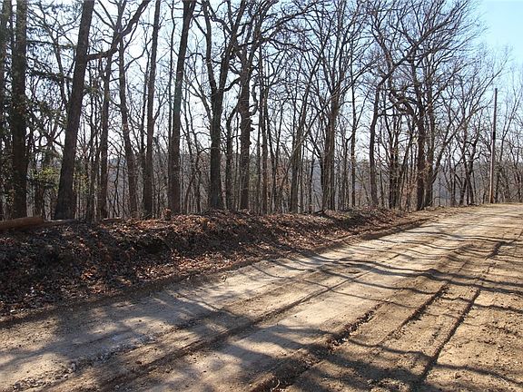 4th image of Oak Shadows Dr #127-128