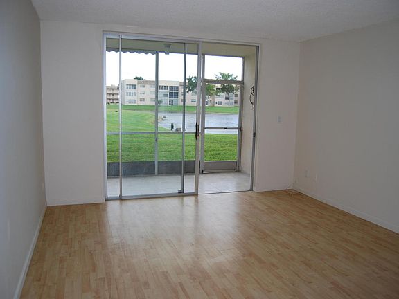 4th image of 6020 NW 64th Ave APT 108