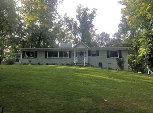 5215 Pinnacle Dr, Knoxville, TN 37914