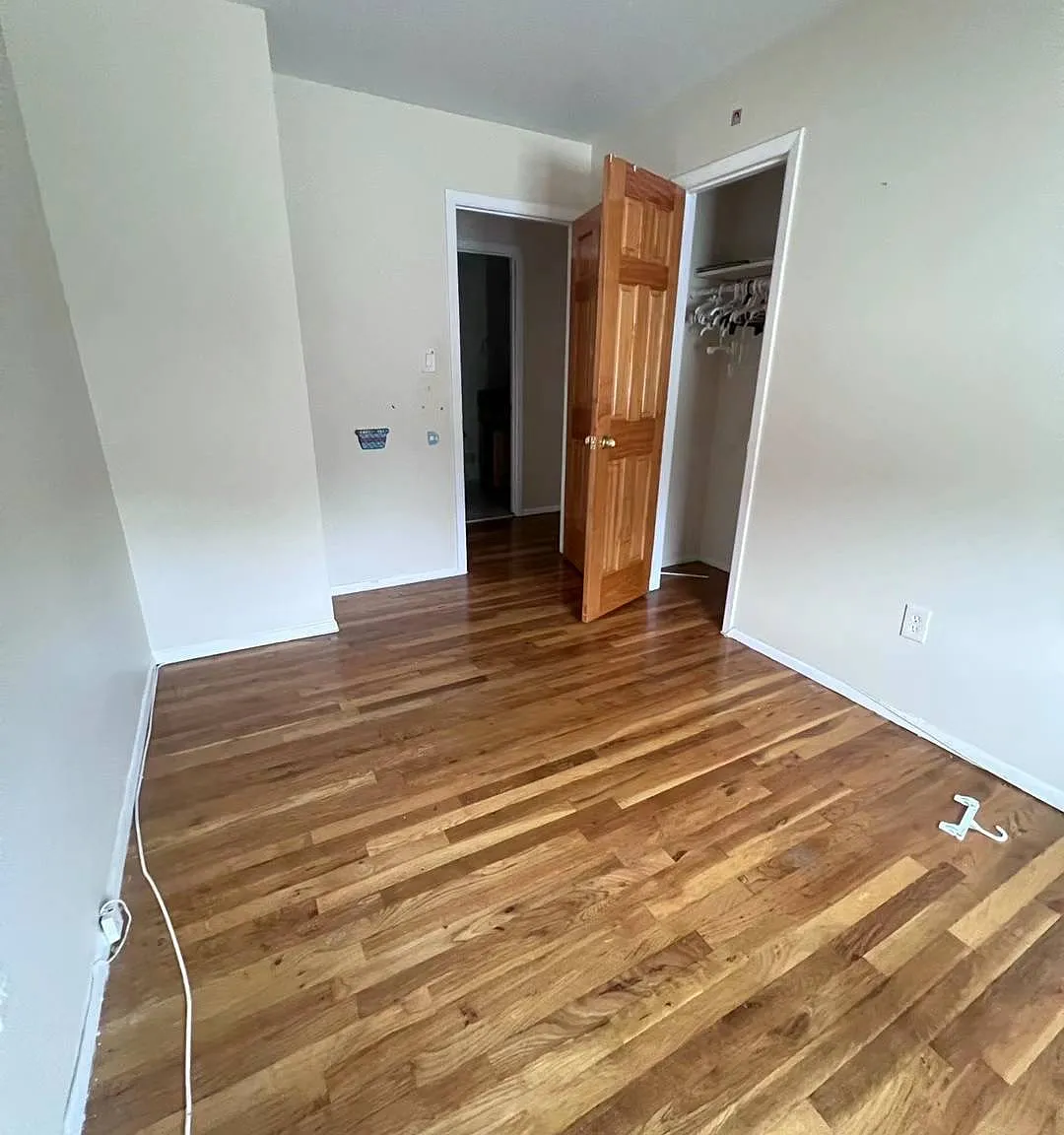 3 bed, 1300 sqft, $3,500 — Photo 4