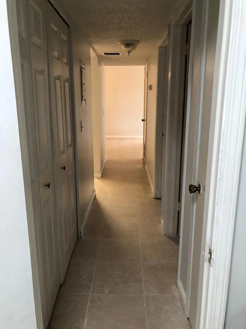 2 bed, 864 sqft, $1,450 — Photo 3