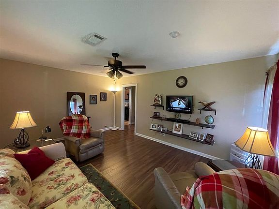 4th image of 3311 Avenue L