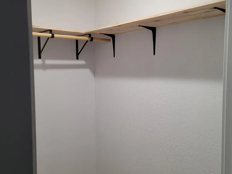 205 Oskaloosa St #202 — Photo 16