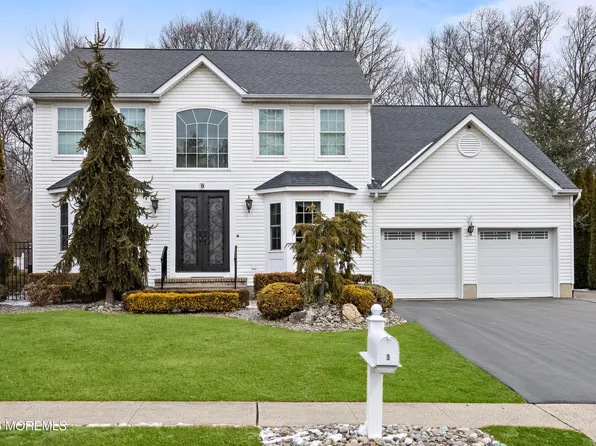 9 Vail Drive, Matawan, NJ 07747