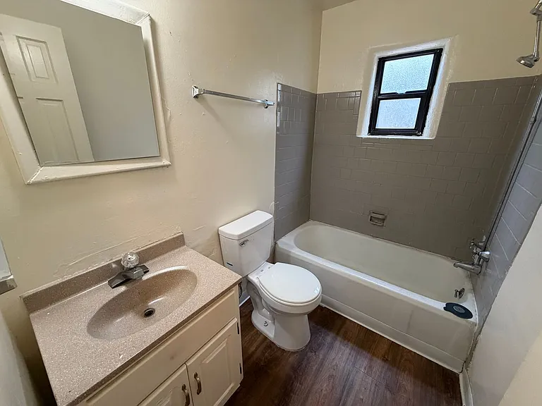 1405 Dr Martin Luther King Jr Ave NE — Photo 9