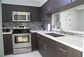 9035 SW 148th Ct — Photo 3
