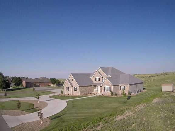 2nd image of 1402 Grandview East Dr
