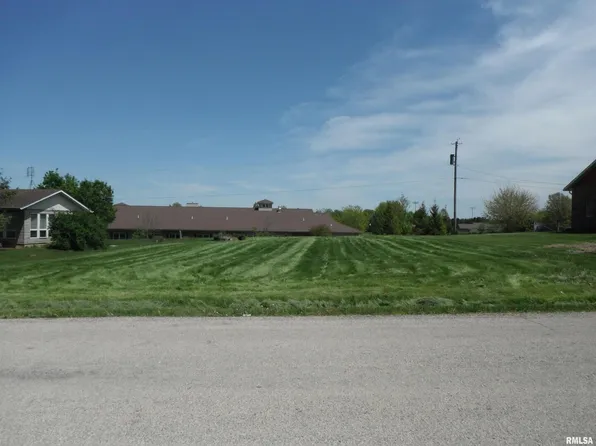 1203 NW 5th Ave, Galva, IL 61434