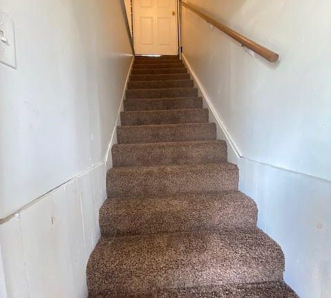 4th image of 607 W Wayne St #B