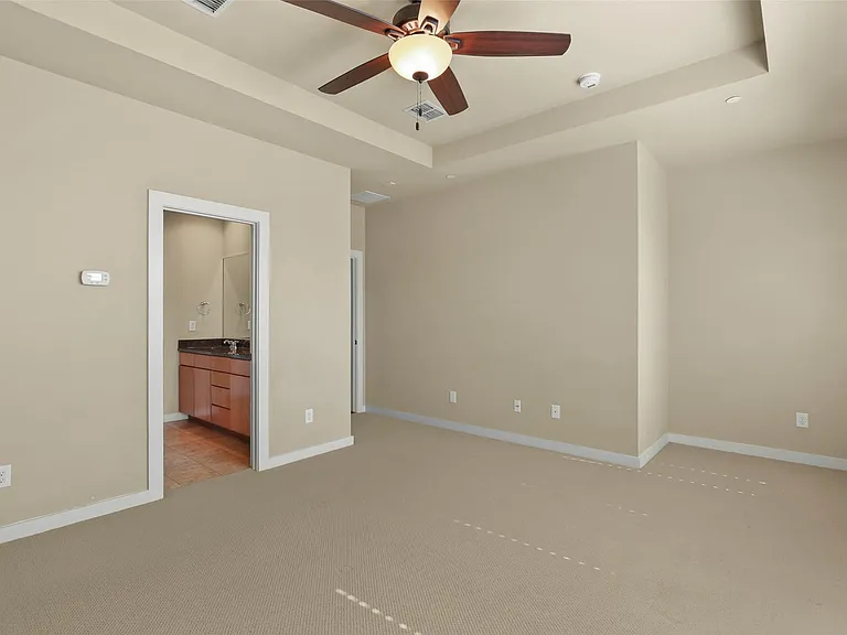 3800 Holland Ave #4 — Photo 23