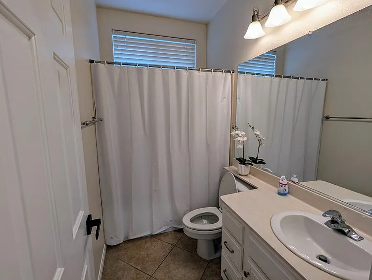 11025 Edina Ct — Photo 9