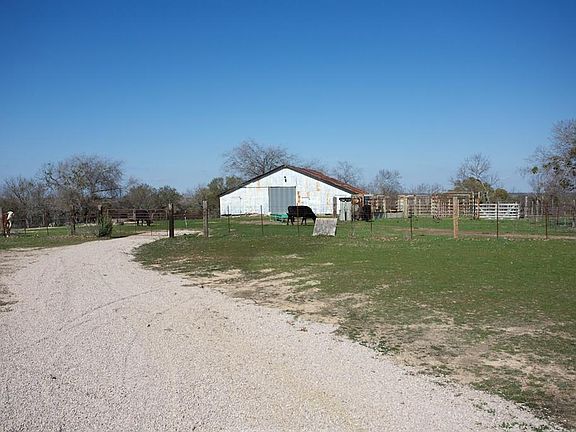5th image of 4450 County Road 208
