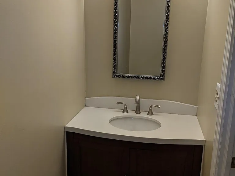 550 W Lodge Trl #L — Photo 6