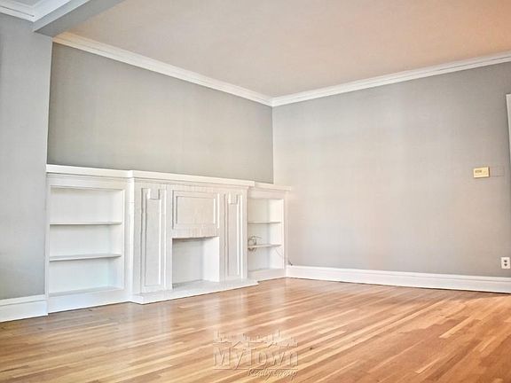 5th image of 4704 N Rockwell St APT 1