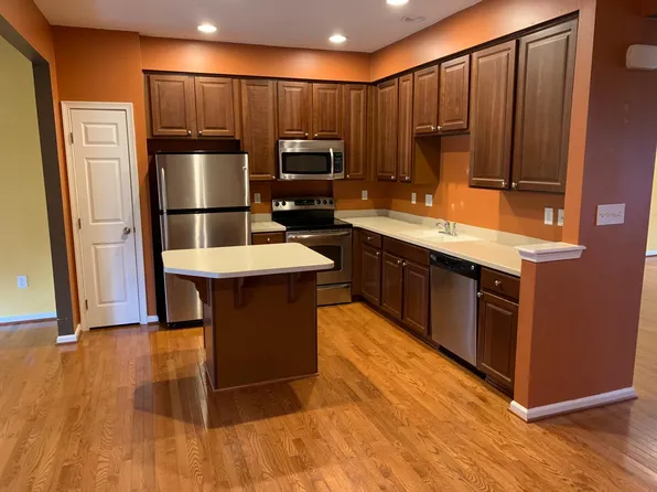1096 Harmony Hill Ln, York, PA 17402