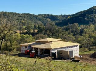 4161 N Pine Creek Rd, La Crescent, MN 55947