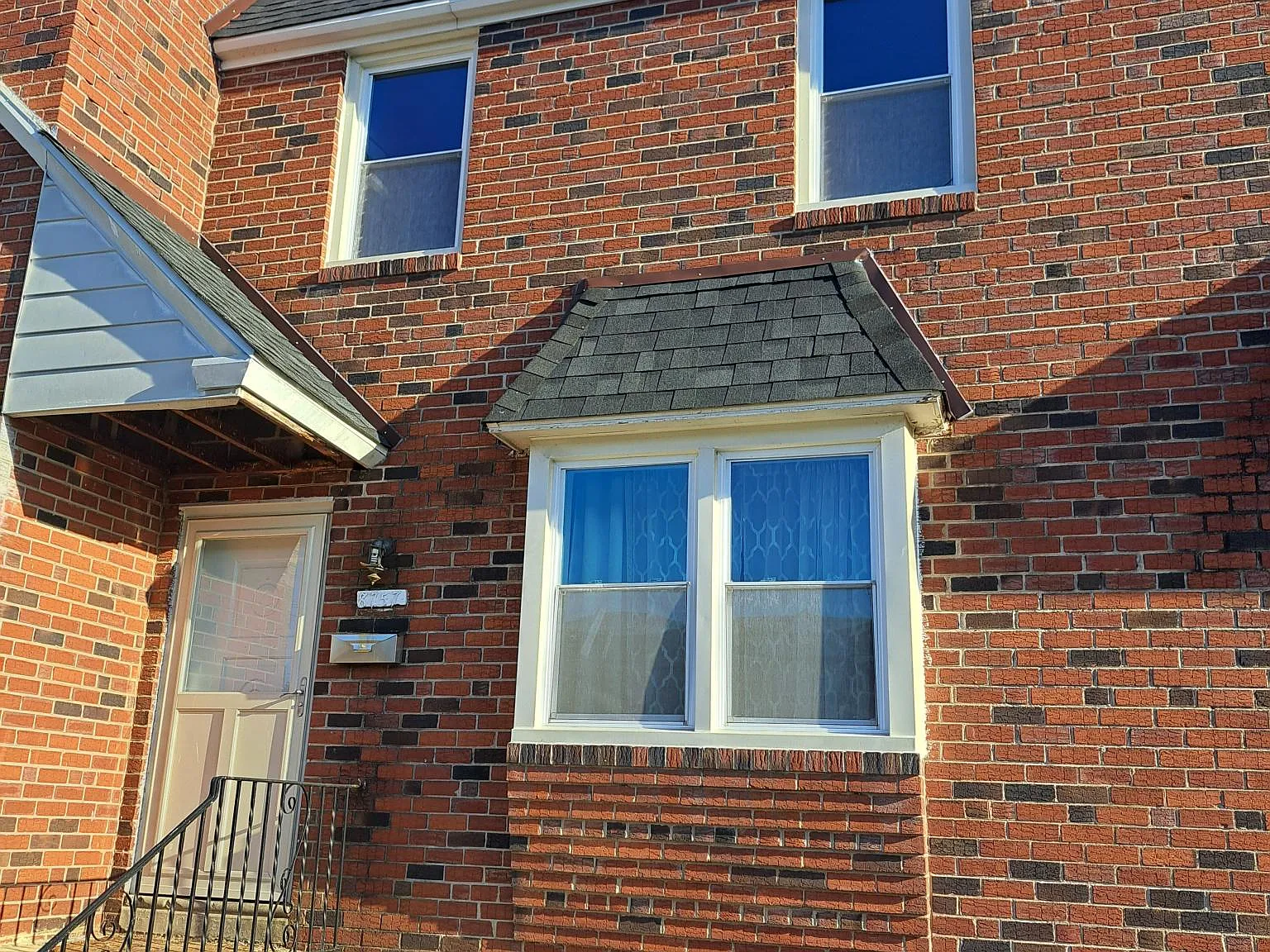 4 bed, 2.5 bath, 1600 sqft, $2,250 — Photo 3