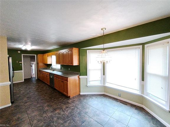 5th image of 508 Belem Dr