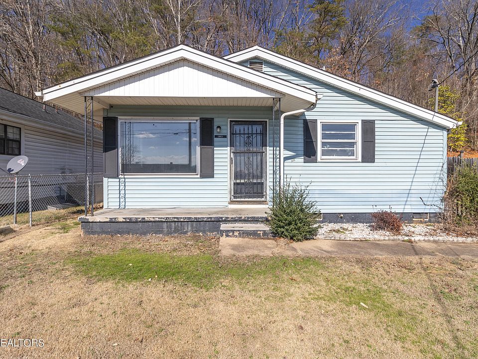 1st image of 2613 Truman Ave
