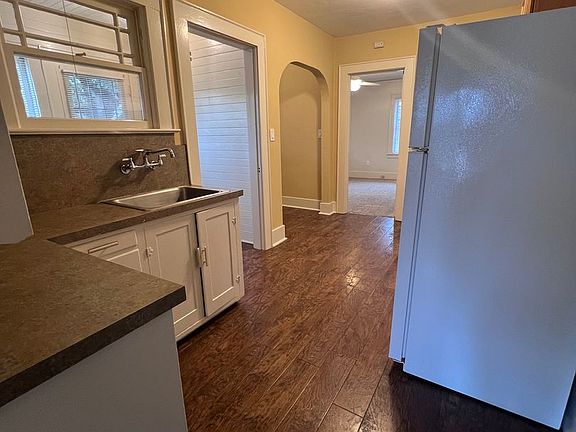 3rd image of 510 14th St SE #1220