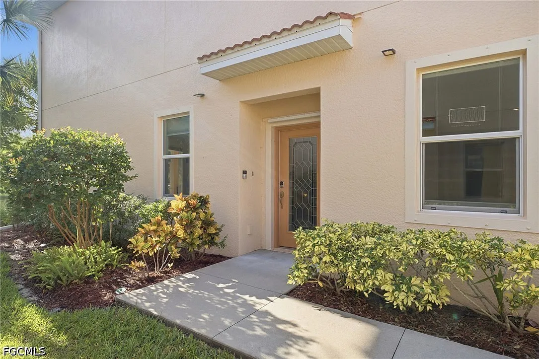3 bed, 2.5 bath, 1934 sqft, $2,000 — Photo 4