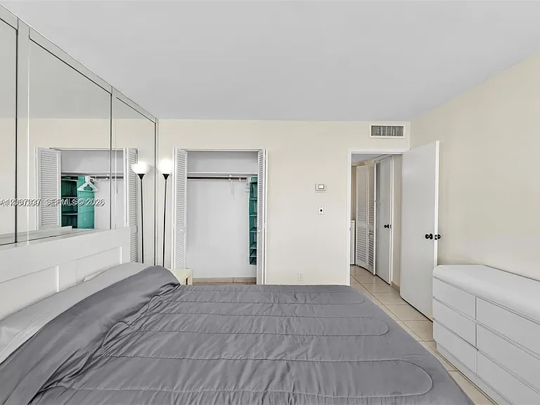 3140 S Ocean Dr #206 — Photo 32