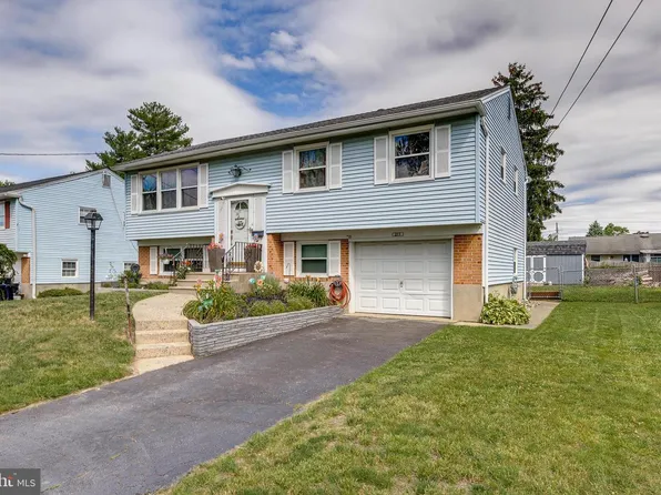 211 Fairmount Ave, Blackwood, NJ 08012