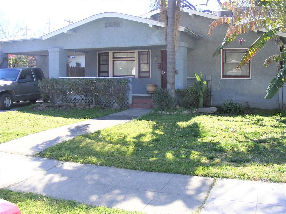 1st image of 840 E Carmen Ave