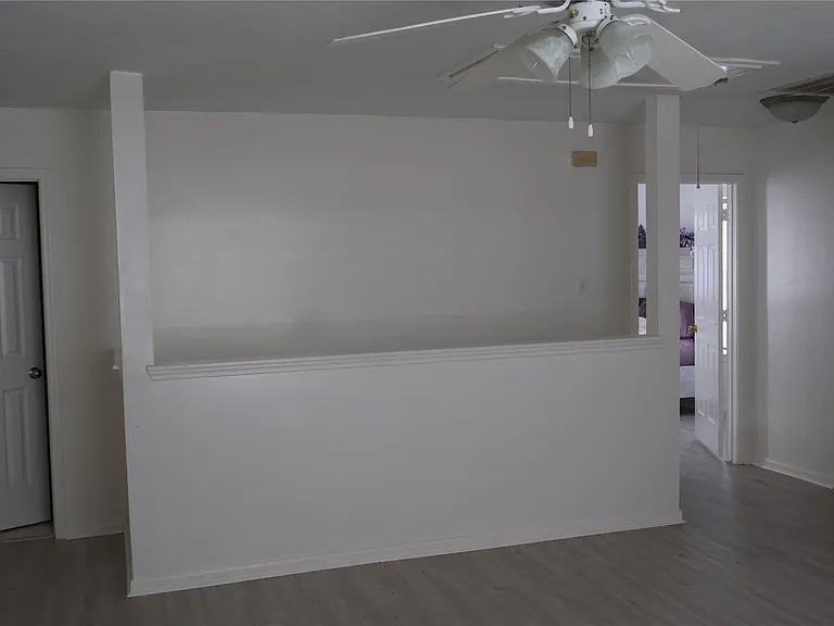 710 Hidden Rdg W — Photo 23