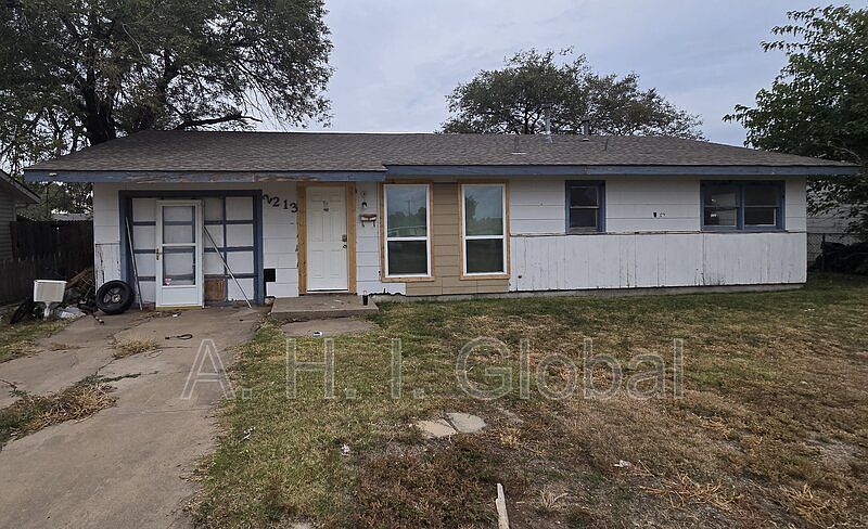 1st image of 2213 SE 22nd Ave