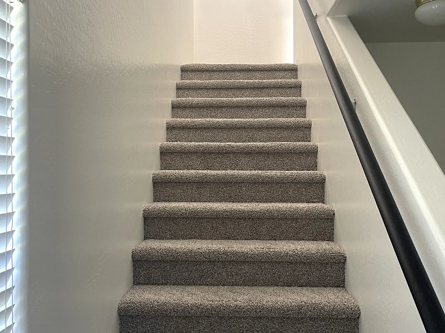 Phoenix Townhome! Centrally Located! — Photo 3