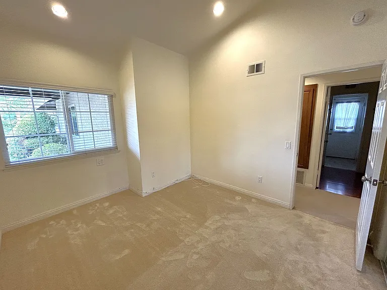 904 Sky Meadow Pl — Photo 27