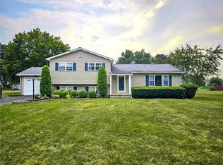 30 Suburban Dr, Elmira, NY 14903