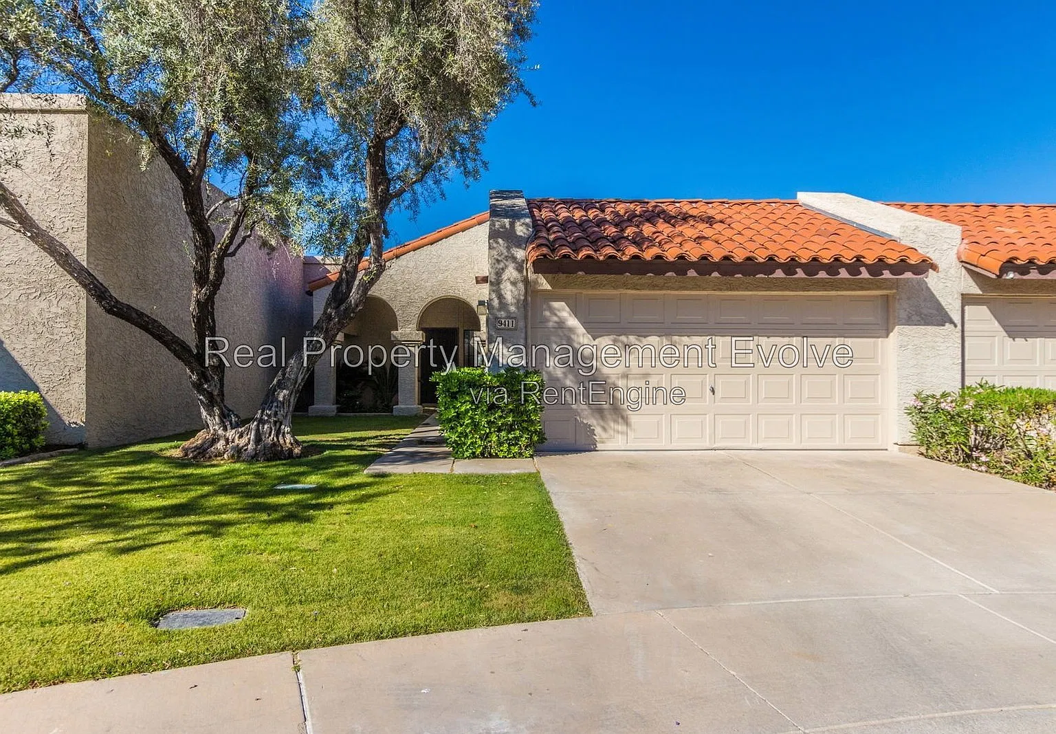 2 bed, 2.0 bath, 1097 sqft, $2,495 — Photo 2
