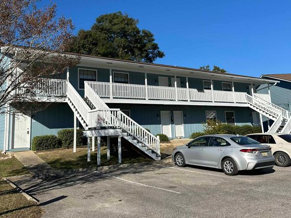 127 Captain Quarters Dr