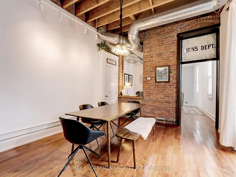 205 King St E #2 — Photo 11