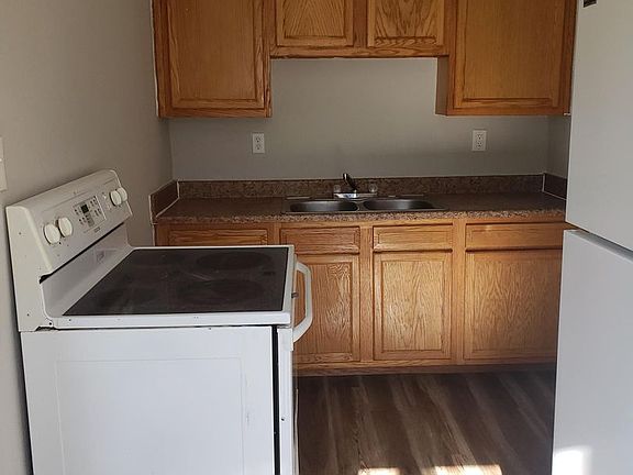 4th image of 607 W Fairview Ave #1