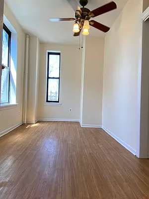 Rented by Compass | media 61