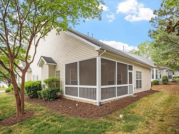 5th image of 3005 Heritage Pines Dr