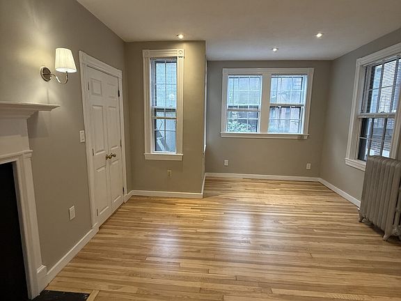 3rd image of 84 Phillips St #2