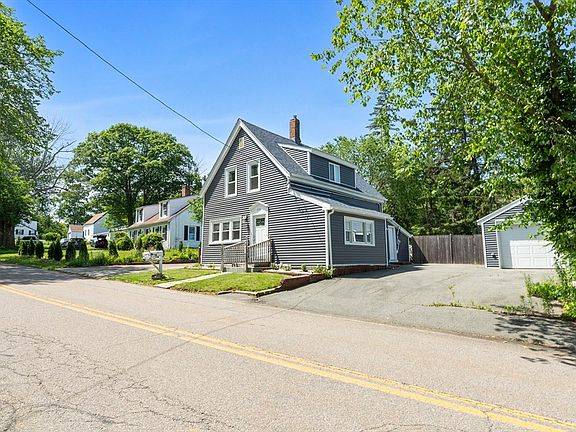 3rd image of 674 Plymouth St