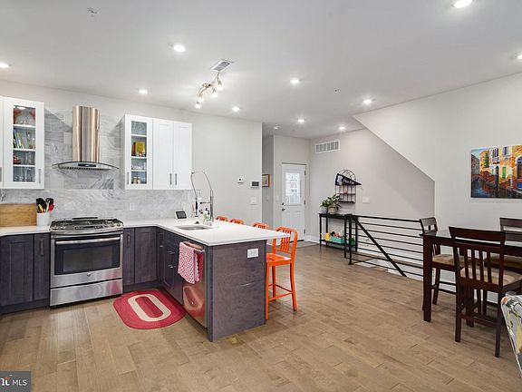 3rd image of 1610-12 Titan St #A