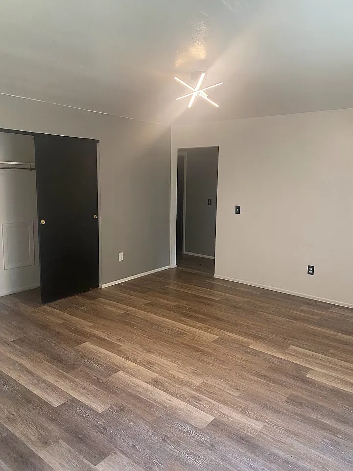 1517 Rausch Avenue - 4 — Photo 4