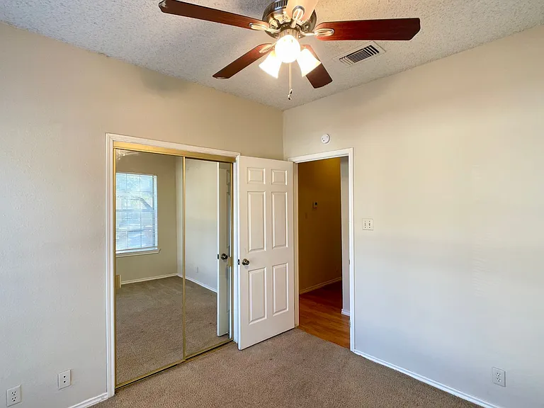 914 W 26th St #101 — Photo 10