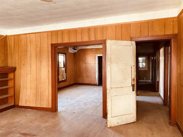 602 5th St, Brownwood, TX 76801