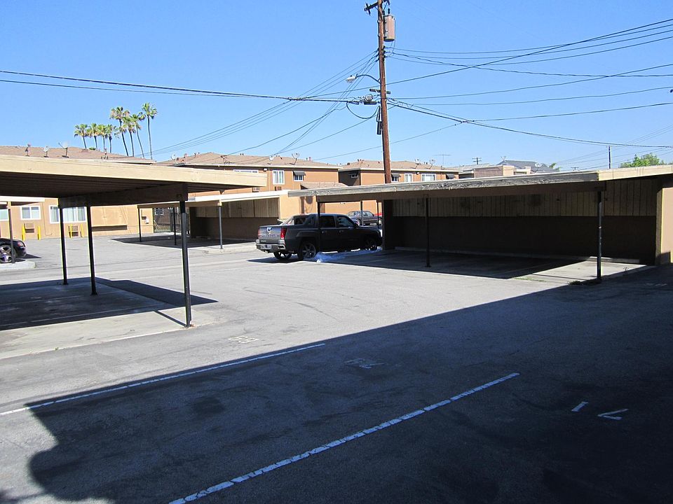 Building Photo 3