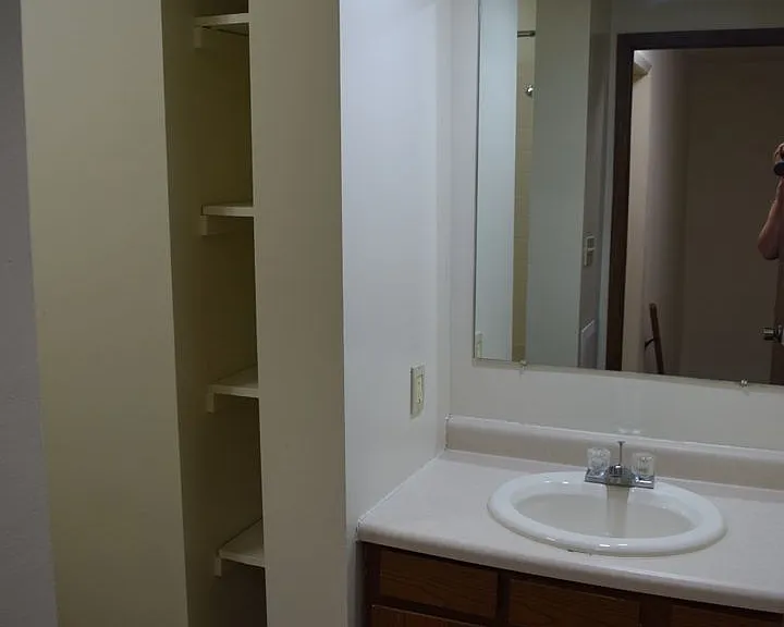 904 Hartwell Dr — Photo 11